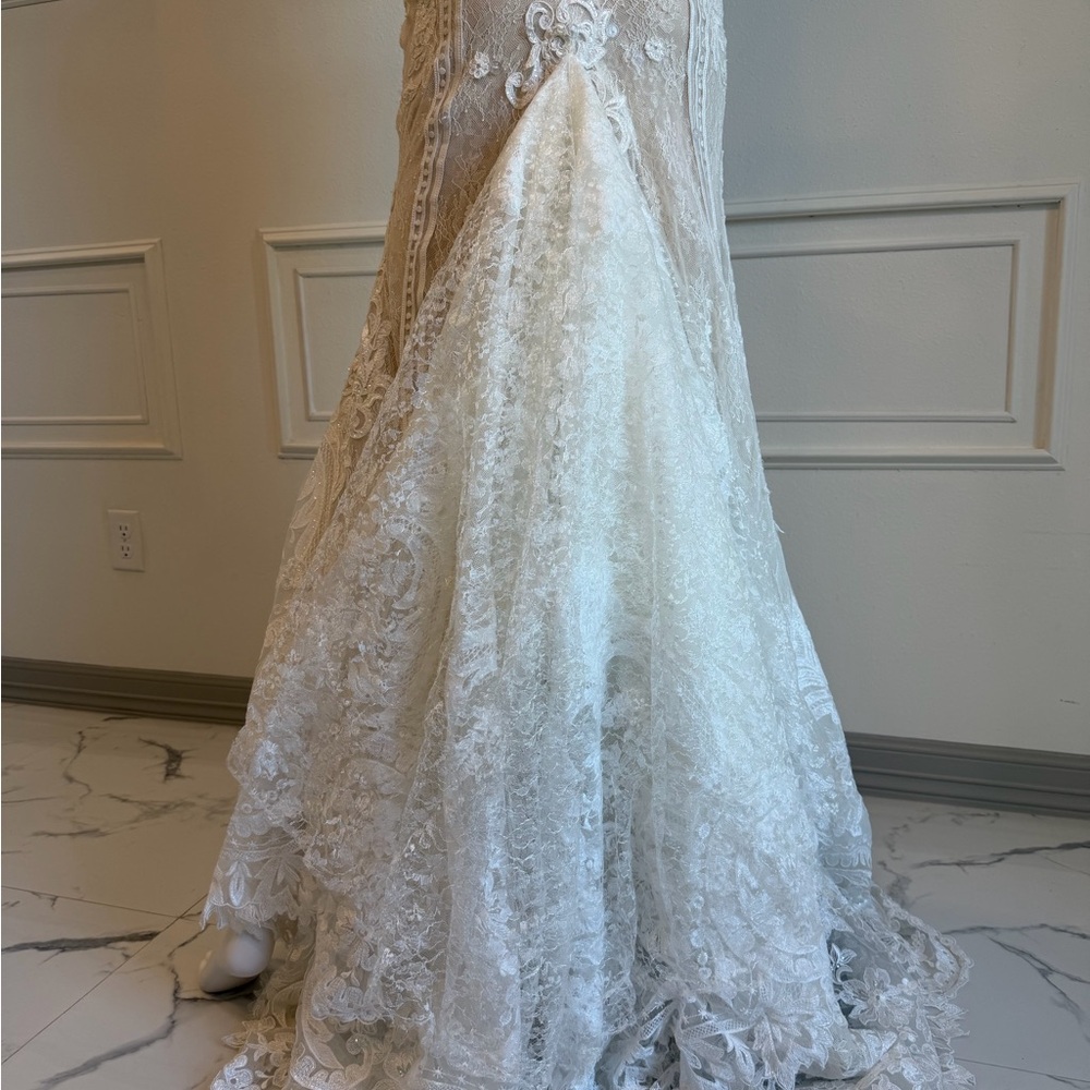 Martina Liana Style 905 Wedding Dress - Picture 10 of 16